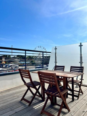 SoHot Stays Sea View Apartments